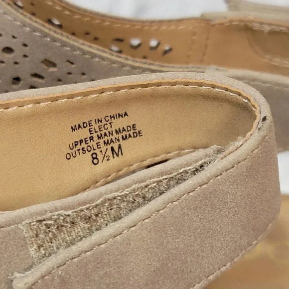 Coconuts Tan Sling Back Peep Toe Stacked Heel Velcro Sandals 8.5 - Picture 10 of 11